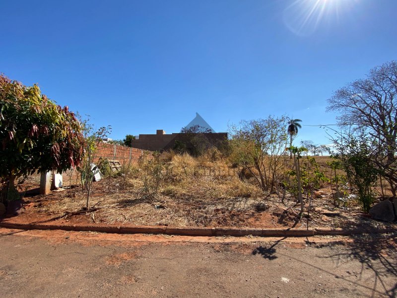 Terreno - Venda - Recanto dos Lagos - Iturama - MG